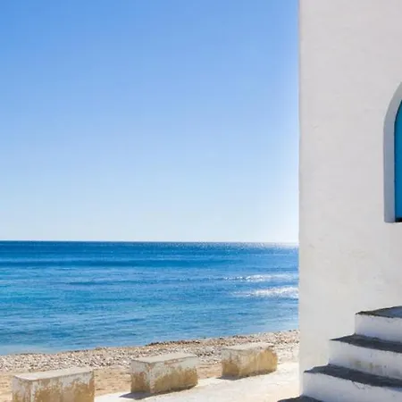 וילה 0001 Mahon *